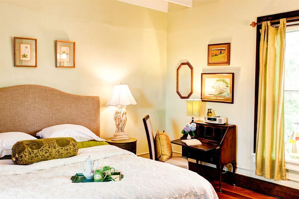 High Meadows Vineyard Inn Scottsville Eksteriør billede