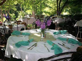 High Meadows Vineyard Inn Scottsville Eksteriør billede